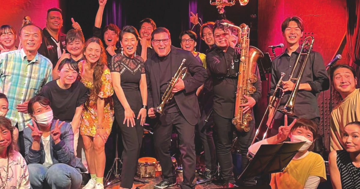 La Orquesta de Salsa “La Pasión”, integrado por peruanos y japoneses